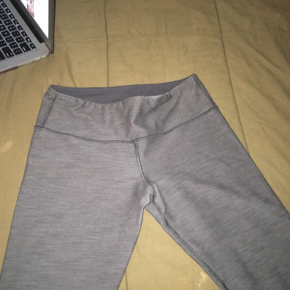 Lululemon cropped leggings